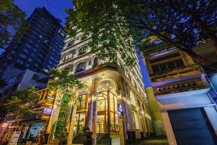 Lotus Central Hotel